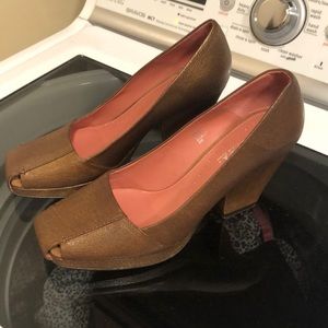 Richard Tyler heels 8 med worn once copper color